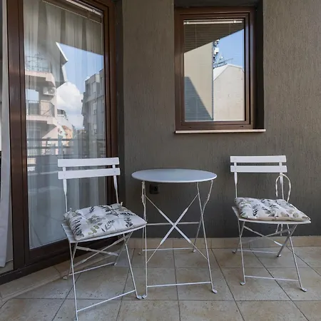 Monero Boutique Iv Apartment